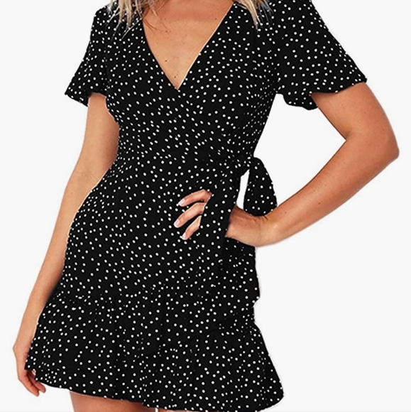 Dresses & Skirts - Chiffon ruffle mini dress with belt